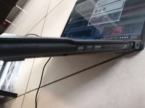 **HP 550 LAPTOP AND CHARGER**WINDOWS AND MICROSOFT OFFICE LOADED** ***