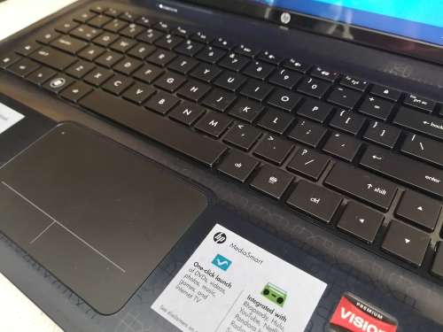 ***HP PAVILION DV6 ENTERTAINMENT, AMD PHENOM,6GB RAM, 500 HDD,BLUR RAY PLAYER*****