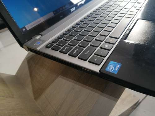 ***ACER ASPIRE V3-531 LAPTOP. WINDOWS 10. HDMI, USB3, WIFI, BLUETOOTH********