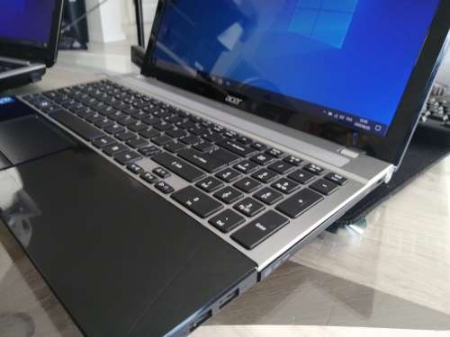 ***ACER ASPIRE V3-531 LAPTOP. WINDOWS 10. HDMI, USB3, WIFI, BLUETOOTH********