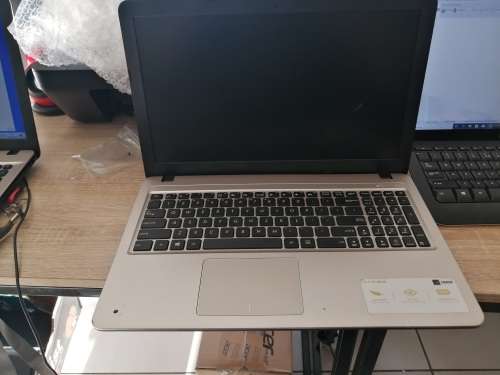 *****ACUS VIVOBOOK A540M***PLEASE READ AD******