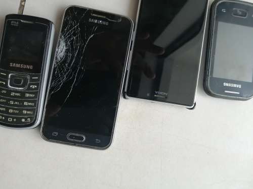 **LATE ENTRY **LOT OF TABLETS AND PHONES*******