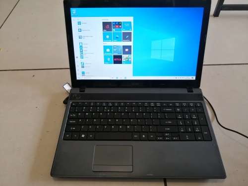 ***ACER ASPIRE 5349 LAPTOP, 6GH RAM, WINDOWS QO, WIFI, WEBCAM HDMI, DVD, *******