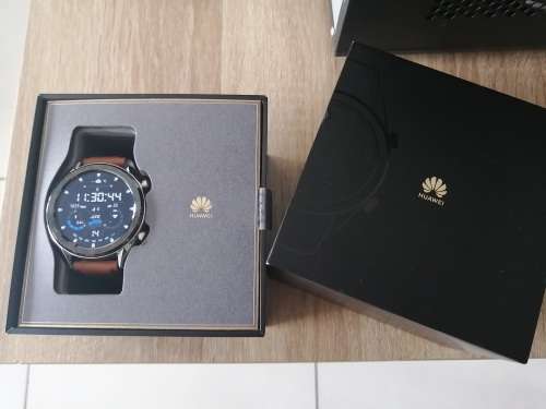 ***HUAWEI WATCH  GT FTN-B19 CLASSIC SMART WATCH  DEMO, LIKE NEW IN BOX R6999 ***