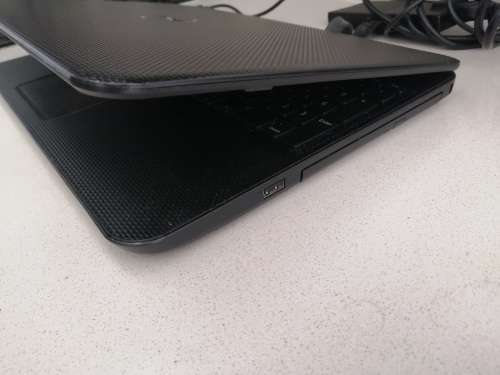 ***LATE ENTRY**I3 DELL INSPIRION 15 LAPTOP IN EXCELLENT COINDITION WITH ORIGINAL CHARGER***
