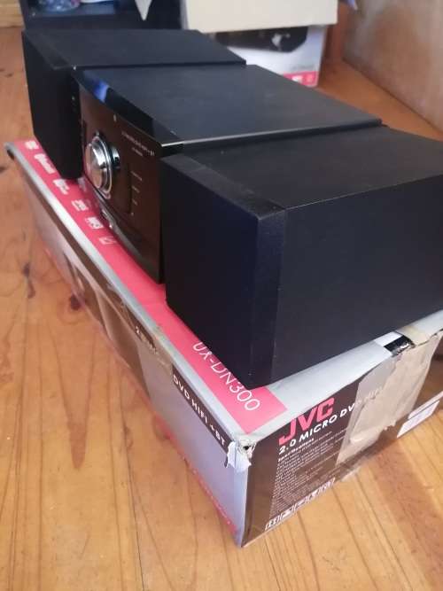 **LATE ENTRY** DEMO JCV UX DN300 BLUETOOTH , MICRO DVD HI DI SYSTEM****waranty**