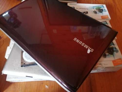 ***BULK LOT OF LAPTOPS, TABLETS, 3G GLASSES ETC***