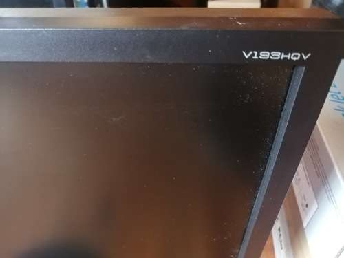 ***LOT OF 4 X ACER 19 INCH LCD SCREENS WITH POWER CORDS, ALL WORKING**ALL 4 ONE BID***
