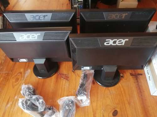 ***LOT OF 4 X ACER 19 INCH LCD SCREENS WITH POWER CORDS, ALL WORKING**ALL 4 ONE BID***