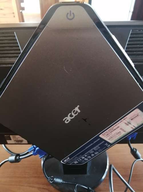 **NEW YEAR SPECIAL**FREE FREIGHT**ACER VERITON N260G NANO PC WITH POWER SUPPLY*NEEDS WINDOWS ACTIVE*