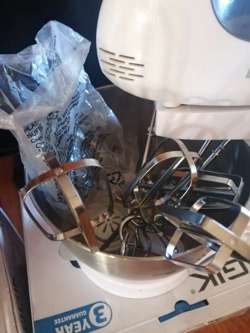 **LOT OF 3 X LOGIC 5 SPEED STAND MIXERS WITH ACCESSORIES**REPAIRS OR SPARES****
