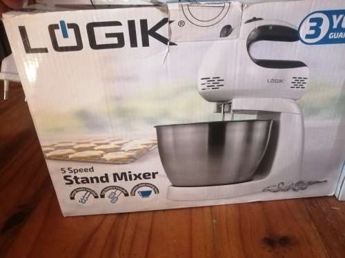 **LOT OF 3 X LOGIC 5 SPEED STAND MIXERS WITH ACCESSORIES**REPAIRS OR SPARES****
