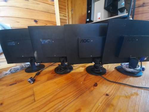 *BULK  LOT OF 4 X AOC ULTRA SLIM 18.5` LCD SCREENS WITH CORDS, ALL WORKING**ALL 4 ONE BID***