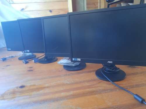 *BULK  LOT OF 4 X AOC ULTRA SLIM 18.5` LCD SCREENS WITH CORDS, ALL WORKING**ALL 4 ONE BID***