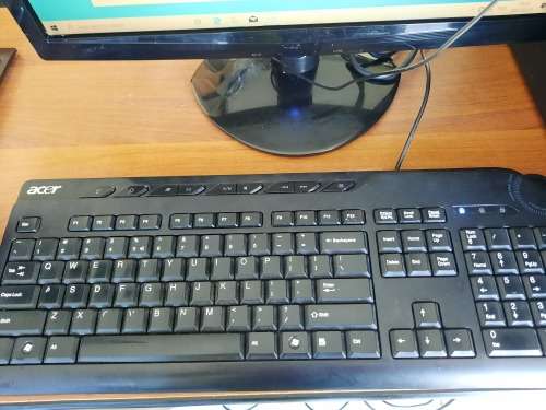 **BACK TO HOMESCHOOL?**HP DESKTOP PC. 4GB RAM, W10, 320GB HD, INCL 19` SCREEN, KEYBOARD, MOUSE******