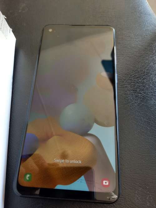 ***FREE FREIGHT**SAMSUNG GALAXY A21S, QUAD CAM, 32GB, BLUE** SLIGHT SCRACK AT BOTTOM OF SCREEN*****