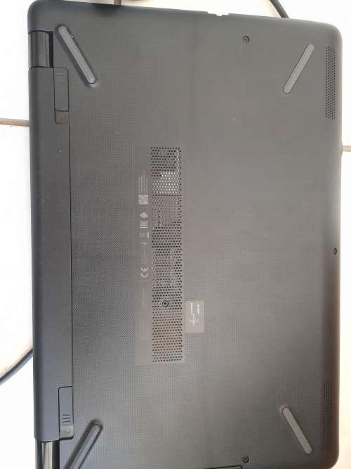 ***FREE FREIGHT AND FREE GIFT****BRAND NEW HP 15 LAPTOP. 4GB RAM, 500GB HDD IN BOX**