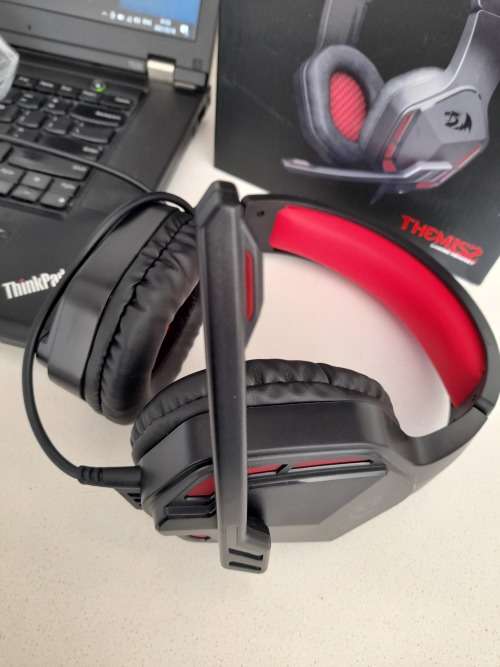 **COMBO DEAL**LENOVO I5, 8GB RAM, 500GB HDD**FREE RED DRAGON GAMING HEADSET,(NEW IN BOX)***
