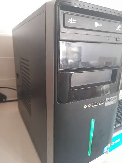 *****COMPLETE DESKTOP*I3 MECER PC BOX, 2TB HDD**23` SAMSUNG SCREEN, NEW KEYBOARD,MOUSE**
