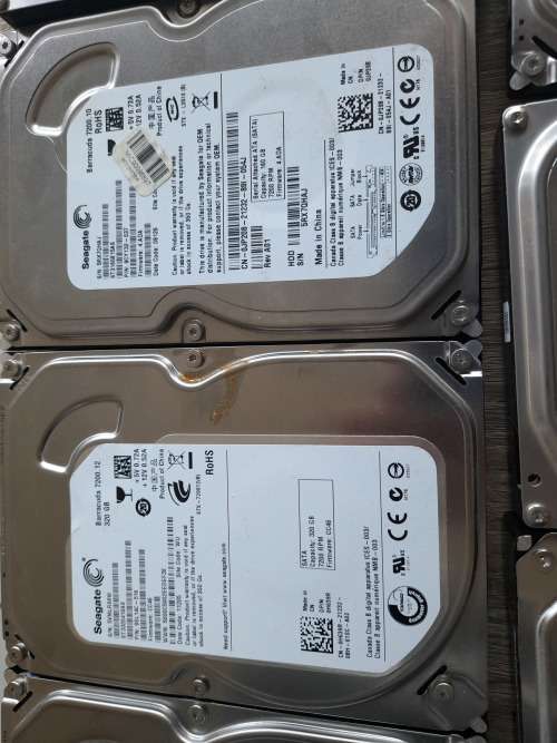 *EASTER SPECIAL***FREE FREIGHT*LOT OF 12 X DESLTOP HARD DRIVES**THE LOT  ONE BID**