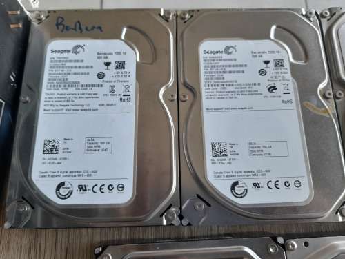 *EASTER SPECIAL***FREE FREIGHT*LOT OF 12 X DESLTOP HARD DRIVES**THE LOT  ONE BID**