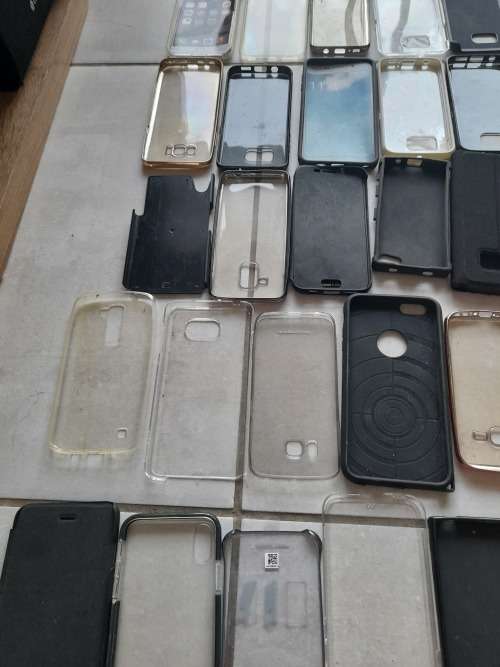 **LATE ENTRY**FREE FREIGHT FRIDAY**BULK LOT OF 100 CELL PHONE COVERS**MIXED LOT NOT IN PACKAGING****