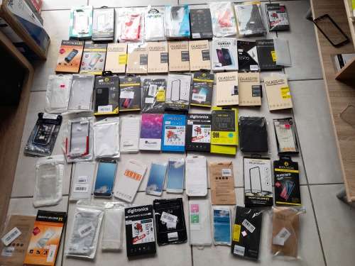 **LIQUIDATION***BULK LOT OF 60 CELL PHONE COVERS AND SCREEN PROTECTORS****OVER R10 000 RETAIL***
