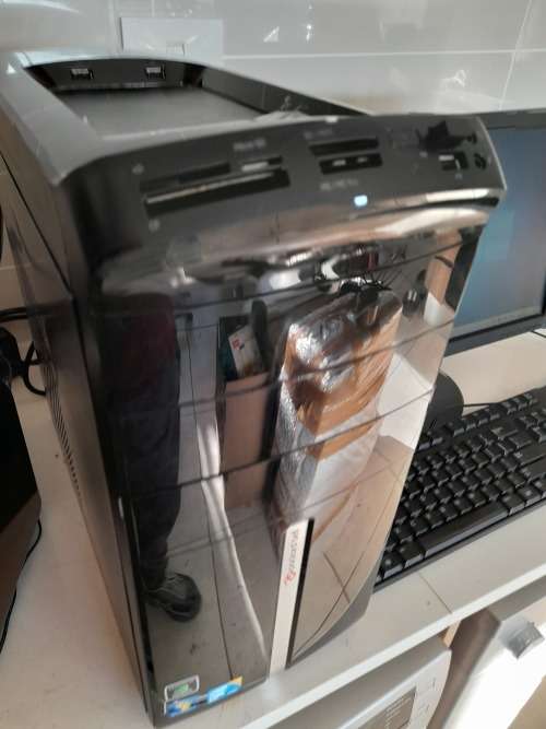 ***COMPLETE DESKTOP PC**PACKARD BELL BOX**FREE ACER SCREEN, KEYBOARD AND MOUSE***
