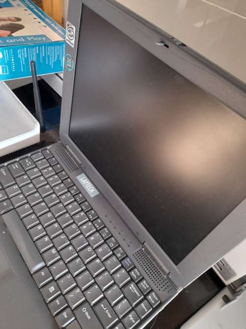 **BULK LOT OF SECOND HAND ELECTRONICS**PRINTERS, VINTAGE LAPTOP, ROUTERS***
