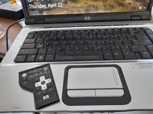 ****FREE FREIGHT FRIDAY***HP PAVILION DV6700 ENTERTAINMENT LAPTOP WITH REMOTE, EXCELLENT CONDITION**