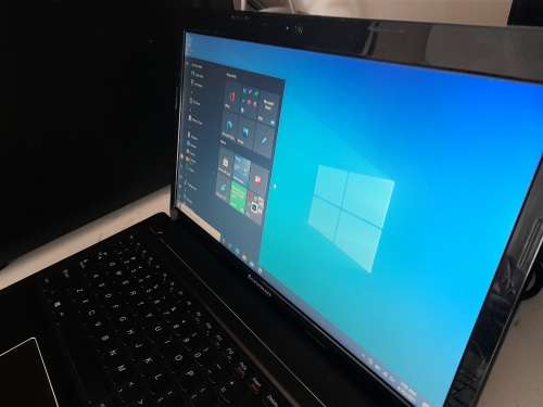 **FREE FREIGHT FRIDAY**I5 LENOVO G580 LAPTOP,4GB RAM,1TB HDD**WITH LAPTOP BAG**