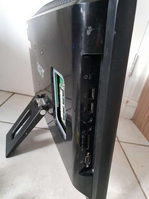 ***ACER ASPIRE Z1800 ALL IN ONE DESKTOP PC***CHARGER FAUKTY**NOT TURNING ON**SOLD AS IS***