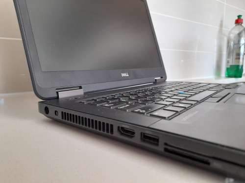 ***FREE FREIGHT FRIDAY***I7 DELL LATITUDE E5440**LAPTOP EXCELLENT CONDITION, NO CHARGER NOT TESTED