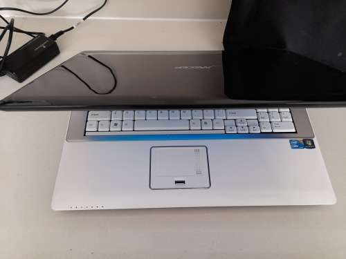 **LIQUIDATION STOCK**I3 MECER XPRESSION M770CUH,17INCH LAPTOP, FRESH W10 LOADED****