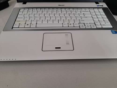 **LIQUIDATION STOCK**I3 MECER XPRESSION M770CUH,17INCH LAPTOP, FRESH W10 LOADED****
