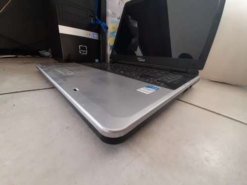 *FREE FREIGHT FRIDAY*LIQUIDATION STOCK**FUJITSU SIEMENS AMILO PRO*WORKING NO HDD**