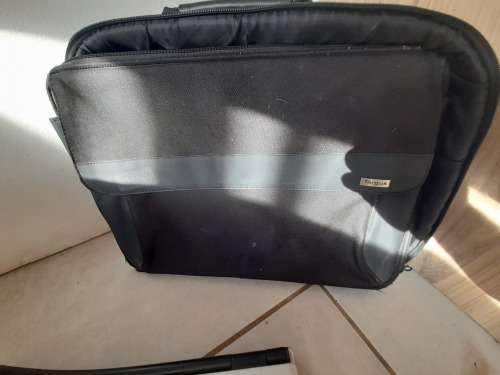 *FREE FREIGHT FRIDAY*LIQUIDATION STOCK**FUJITSU SIEMENS AMILO PRO*WORKING NO HDD**