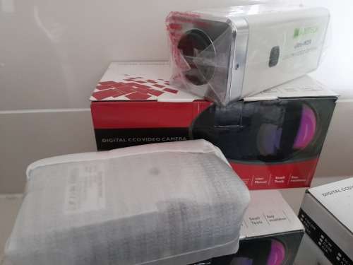 ***LIQUIDATION STOCK**4X BRAND NEW AXITECH ULTRA WDR COLOUR CCTV CAMERAS *****