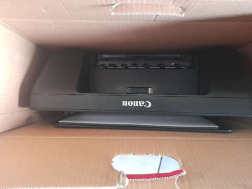 **LIQUIDATION STOCK**2 X CANON PRINTERS , LKE NEW BUT FEEDING ISSUES**SOLD AS IS**