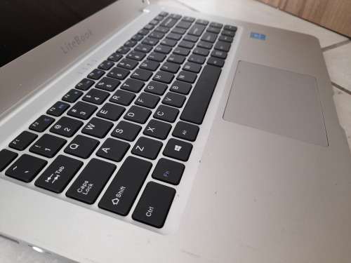 ***FREE FREIGHT FRIDAY****CONNEX LAPTOP DOES NOT TURN ON, NO CHARGER*****