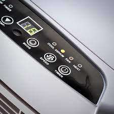 LIMITED*GRAB NOW FOR SUMMER*NEW RUSSEL HOBBS 10 000BTU AIRCON IN BOX+REMOTE+WINDOW KIT*R7700 RETAIL