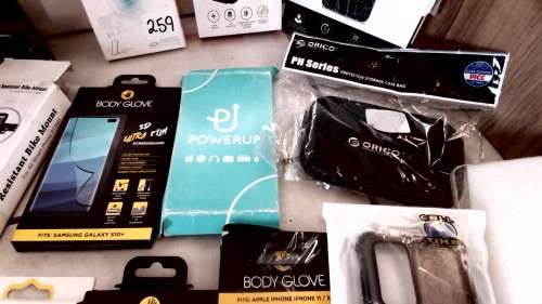****BULK LOT OF CELL PHONE ACCESSORIES, WIRELESS CHARGERS, LCDS,COVERS, SCREEN PROTECTORS ETC*****