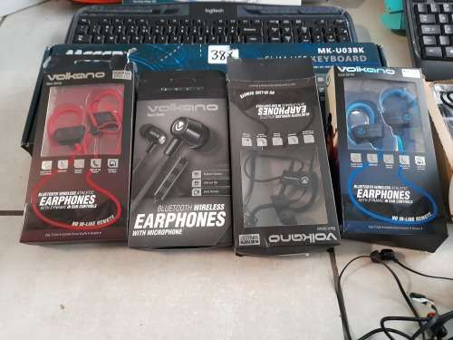 *SNAP FRI SPECIAL** LIQUIDATION STOCK**BULK LOT OF HEAD SETS, KEYBOARDS, PRINTER ETC****