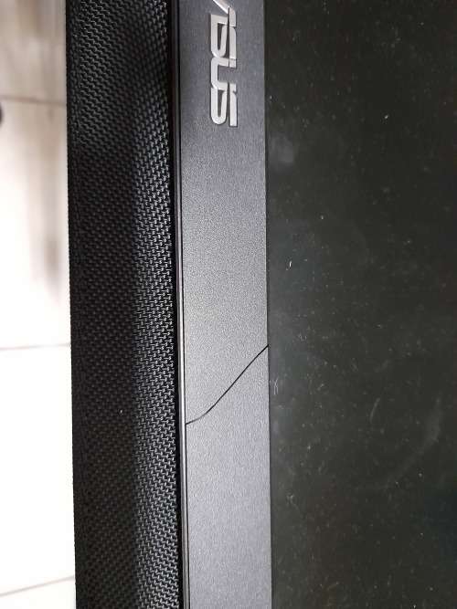 ***SNAP FRI SPECIAL***ASUS 15.6 INCH PORTABLE SCREEN WITH CARRY BAG***READ AD****