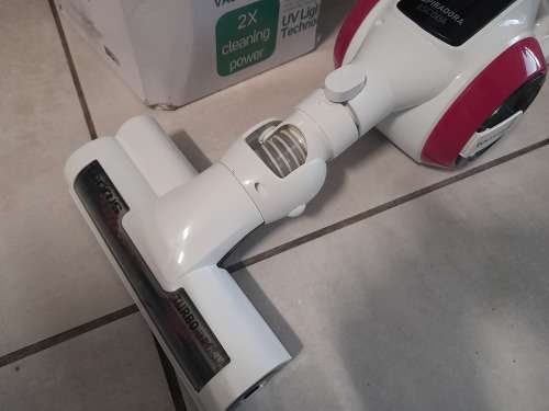 *DEMO TAURUS ASPIRADORA ESCOBA CORDLESS VACUUM WITH ALL ATTACHMENTS IN BOX ***R3500***