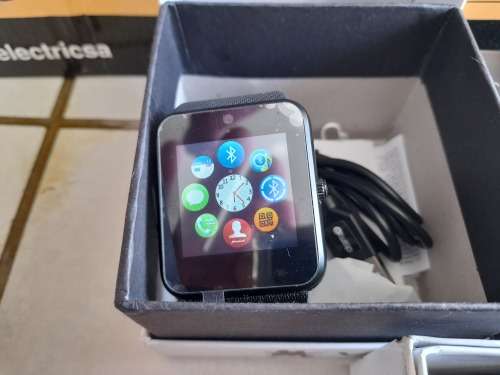 *CLEARANCE SALE**LIQUIDATION STOCK**LOT OF 5 3G SMART WATCHES, WORKING*******