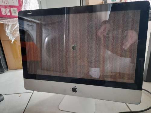 **LIQUIDATION STOCK***APPLE  IMAC A3111 21.5 INCH ALL IN 1 DESKTOP PC**SCREEN CRACKED***
