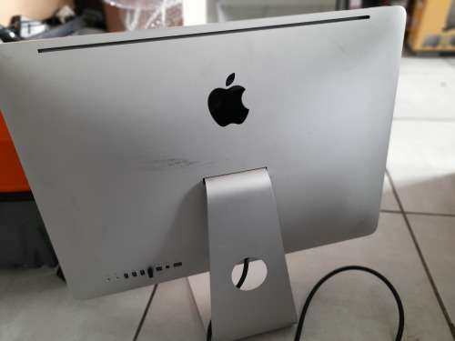 **LIQUIDATION STOCK***APPLE  IMAC A3111 21.5 INCH ALL IN 1 DESKTOP PC**SCREEN CRACKED***