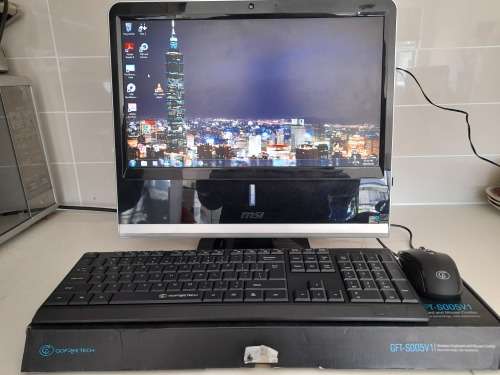 *SNAP FRI SPECIAL****MSI ALL IN ONE PC WITH FREE NEW  WIRELESS KEYBOARD AND MOUSE***