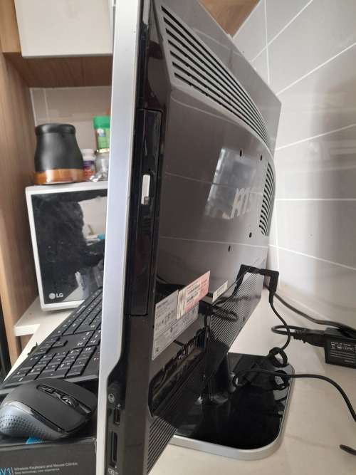 *SNAP FRI SPECIAL****MSI ALL IN ONE PC WITH FREE NEW  WIRELESS KEYBOARD AND MOUSE***